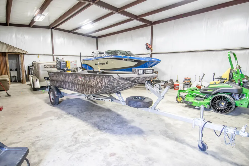 135 Pond Drive Marshall, TX 75672