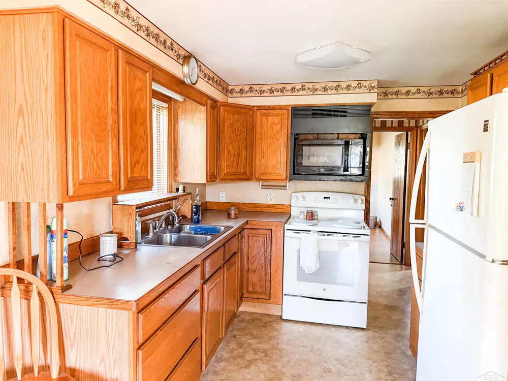 506 Elevator Road Fraser Township, MI 48634