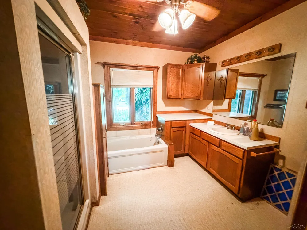 506 Elevator Road Fraser Township, MI 48634