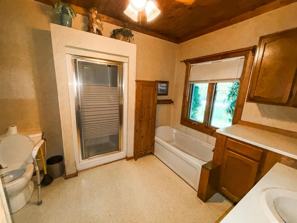 506 Elevator Road Fraser Township, MI 48634