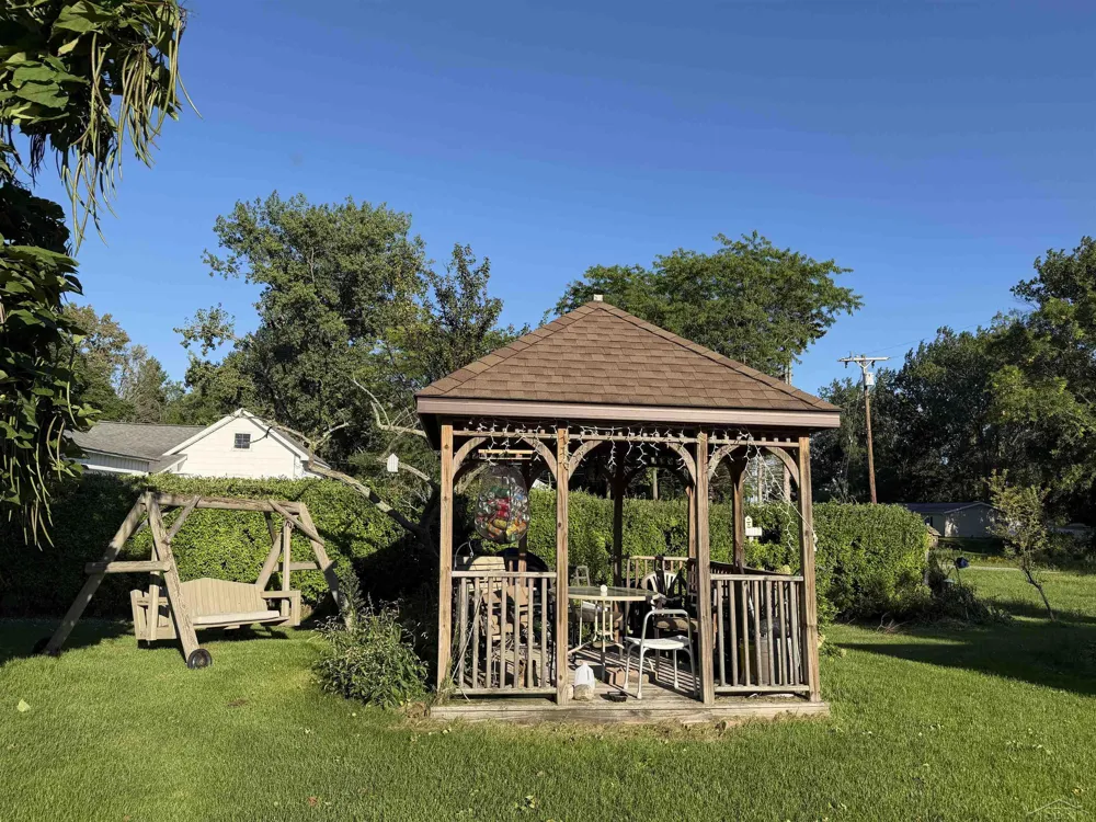 506 Elevator Road Fraser Township, MI 48634
