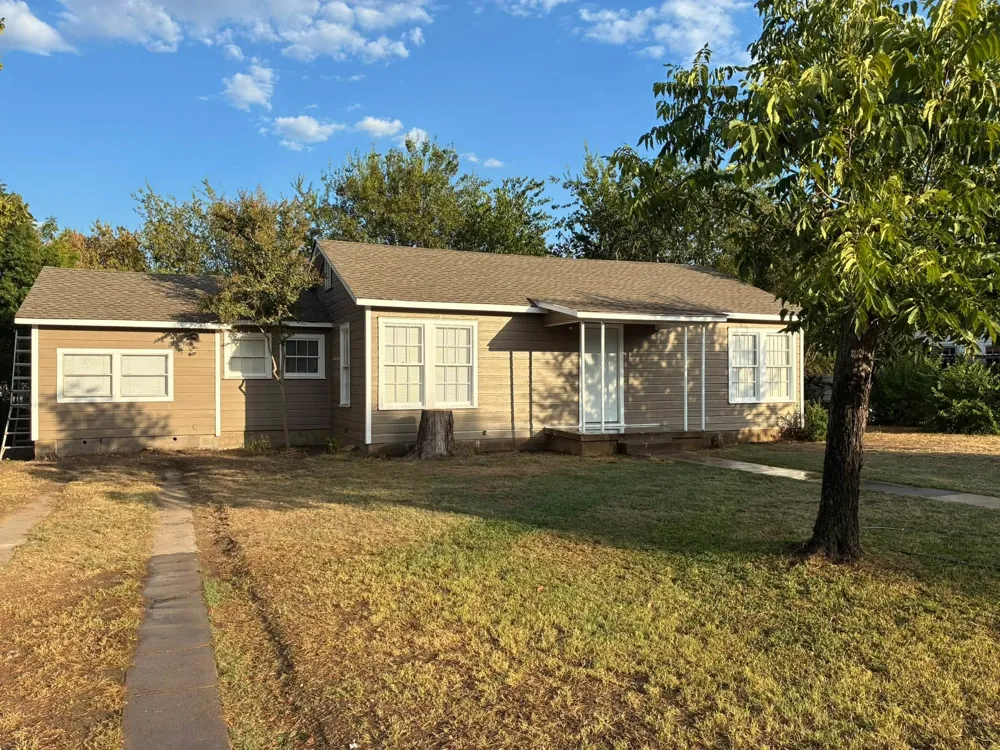 1102 La Monte Drive Brownwood, TX 76801