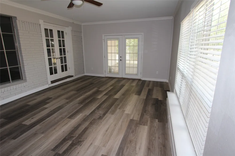 1103 Bryant Street Benbrook, TX 76126