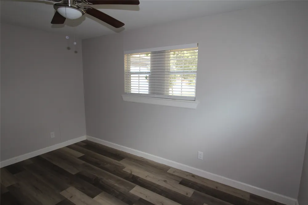 1103 Bryant Street Benbrook, TX 76126