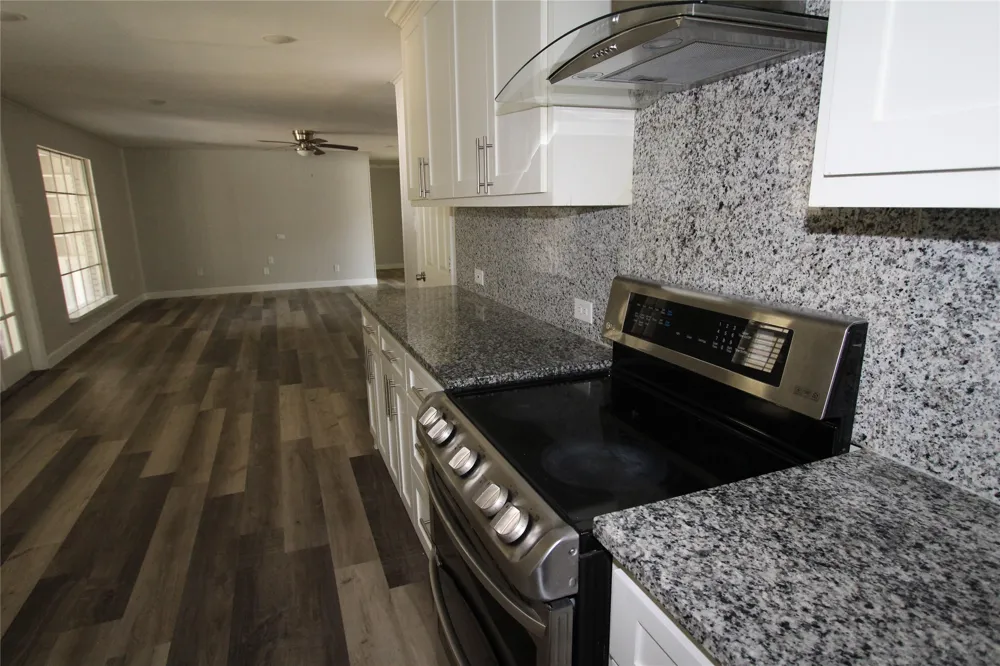 1103 Bryant Street Benbrook, TX 76126