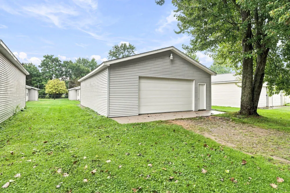 12973 Roughys Drive Unknown, MI 49348