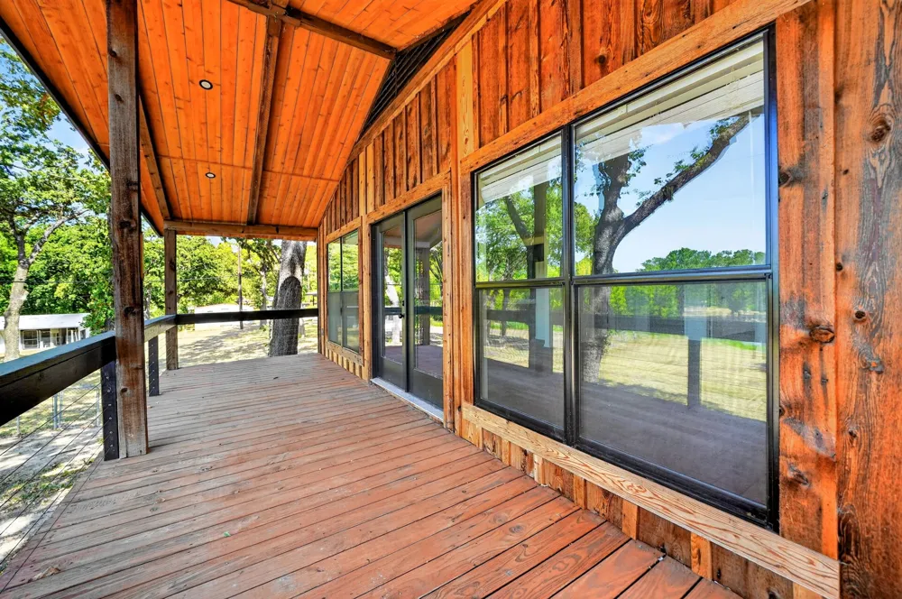 9466 Lakeland Loop Quinlan, TX 75474