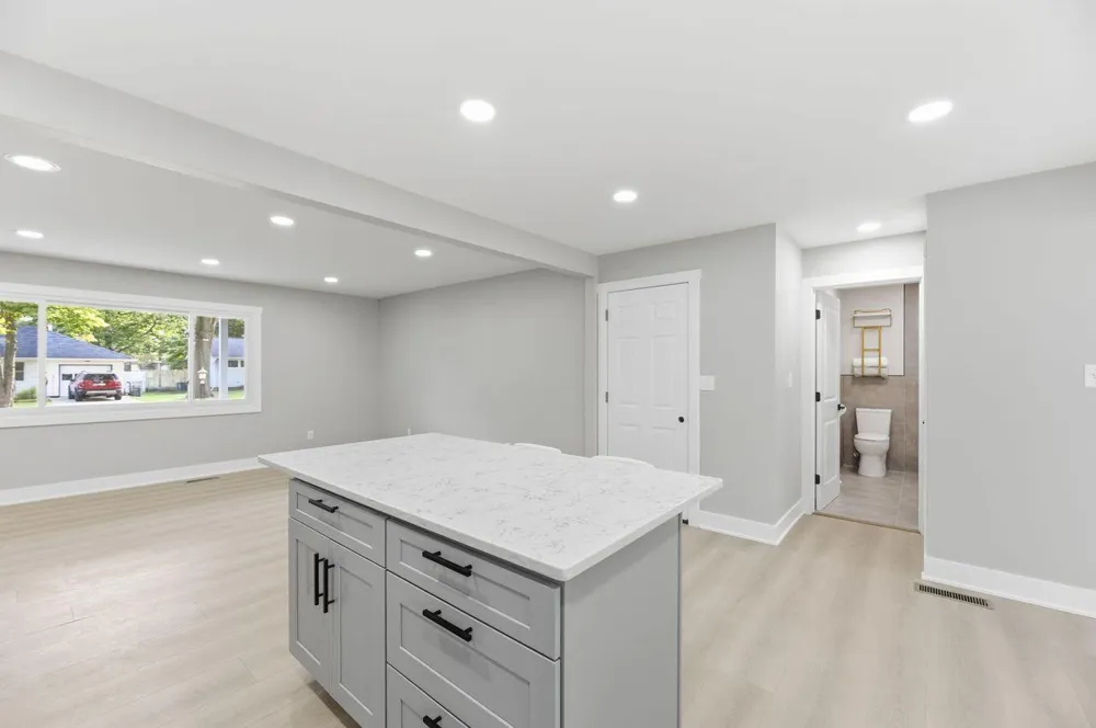 26 Eagle Street New Buffalo City, MI 49117