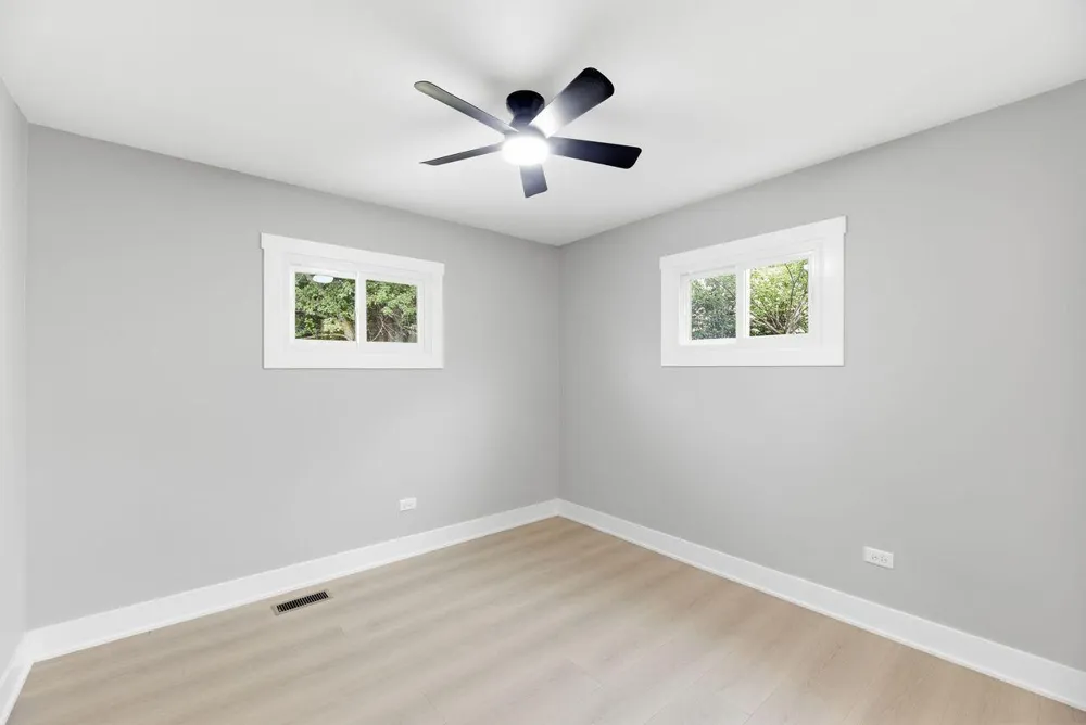 26 Eagle Street New Buffalo City, MI 49117