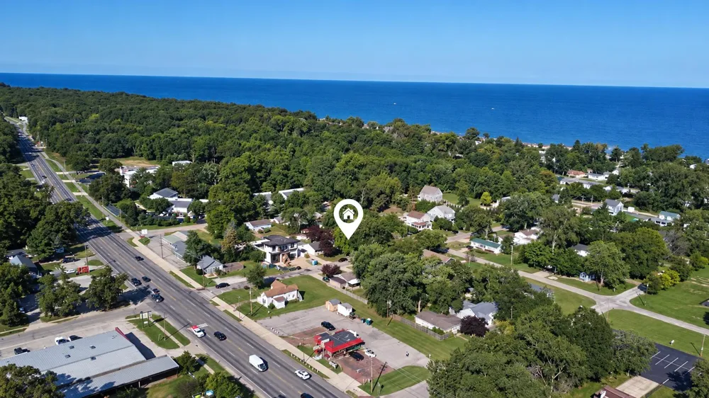 26 Eagle Street New Buffalo City, MI 49117