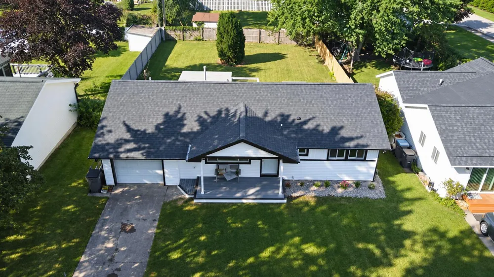 26 Eagle Street New Buffalo City, MI 49117