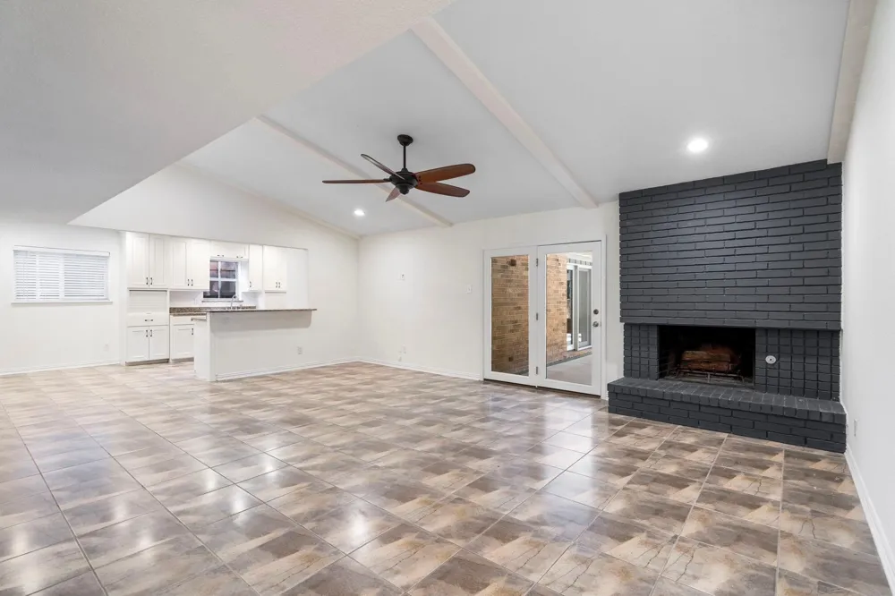 7162 Carrousel Circle Dallas, TX 75214