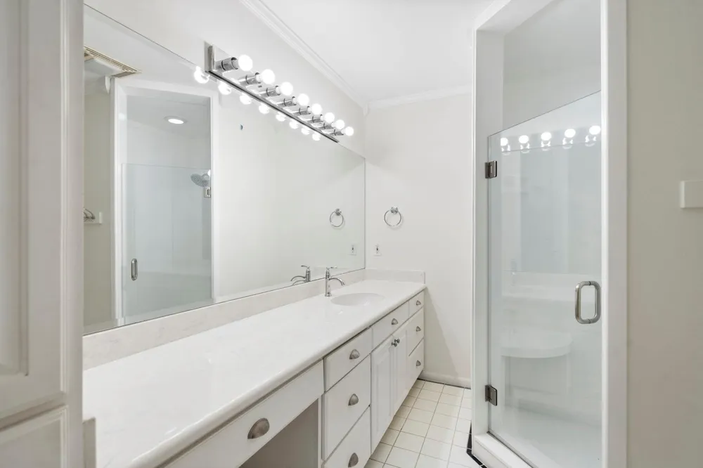 7162 Carrousel Circle Dallas, TX 75214