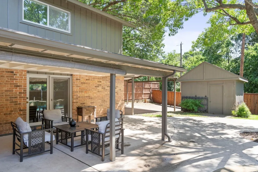 7162 Carrousel Circle Dallas, TX 75214