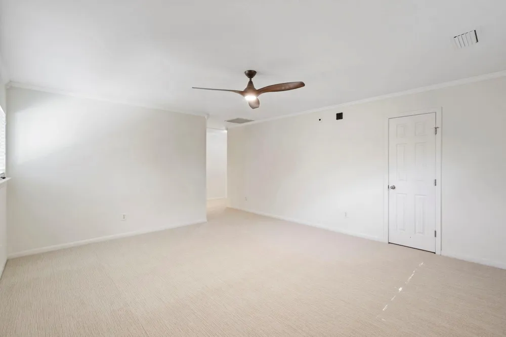 7162 Carrousel Circle Dallas, TX 75214