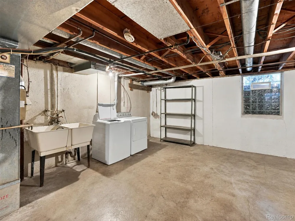 1224 Saint Aubin Detroit City, MI 48207