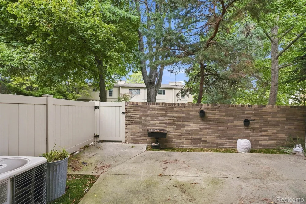 1224 Saint Aubin Detroit City, MI 48207