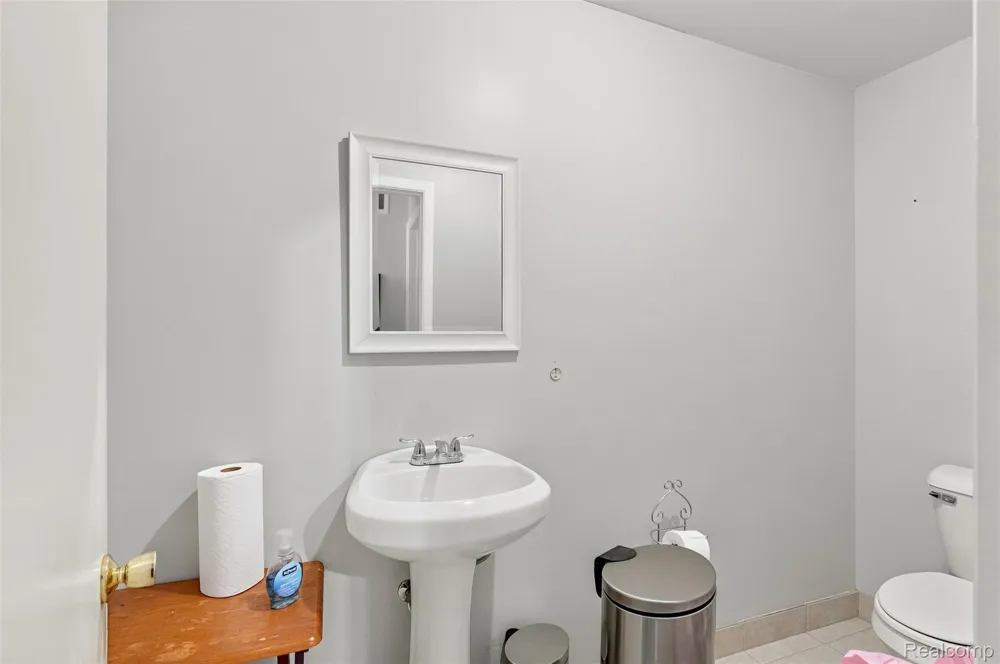1224 Saint Aubin Detroit City, MI 48207