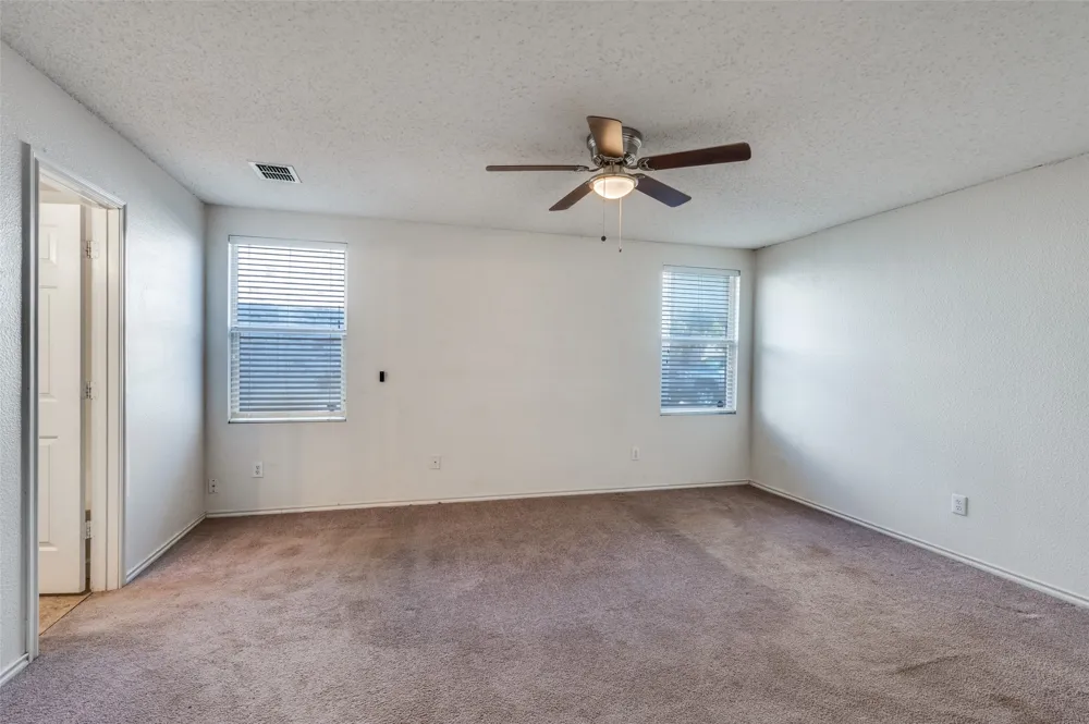 8402 Olivia Meadow Drive Arlington, TX 76002