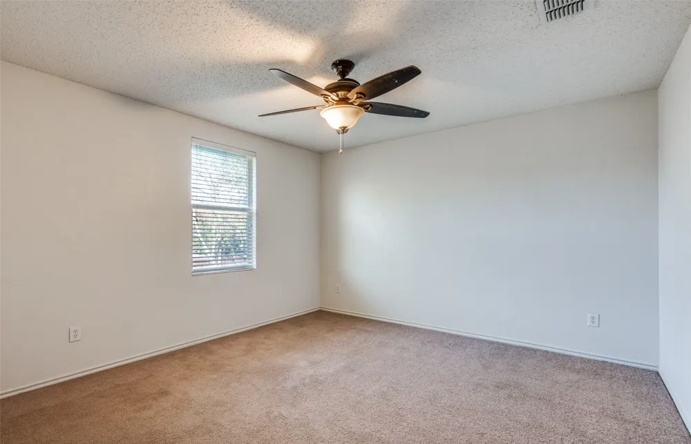 8402 Olivia Meadow Drive Arlington, TX 76002