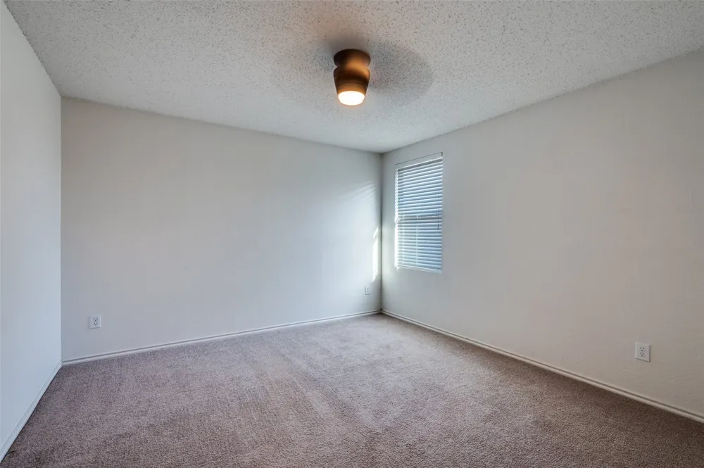 8402 Olivia Meadow Drive Arlington, TX 76002
