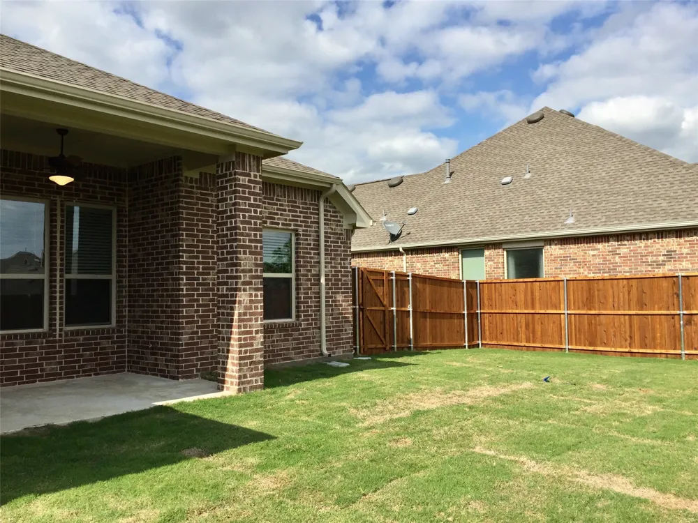 2734 Salt Creek Way Celina, TX 75078
