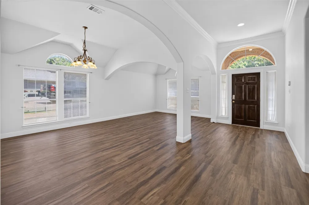 2921 Silvercrest Lane Grapevine, TX 76051