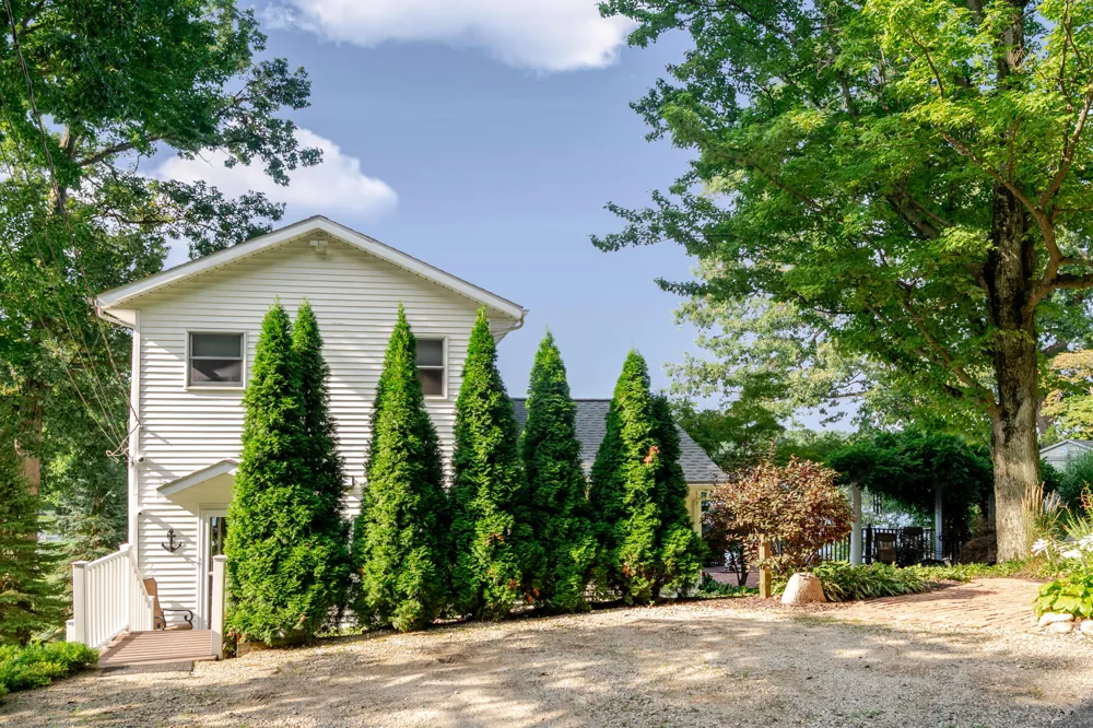 50002 Wildwood Drive Silver Creek Township, MI 49047