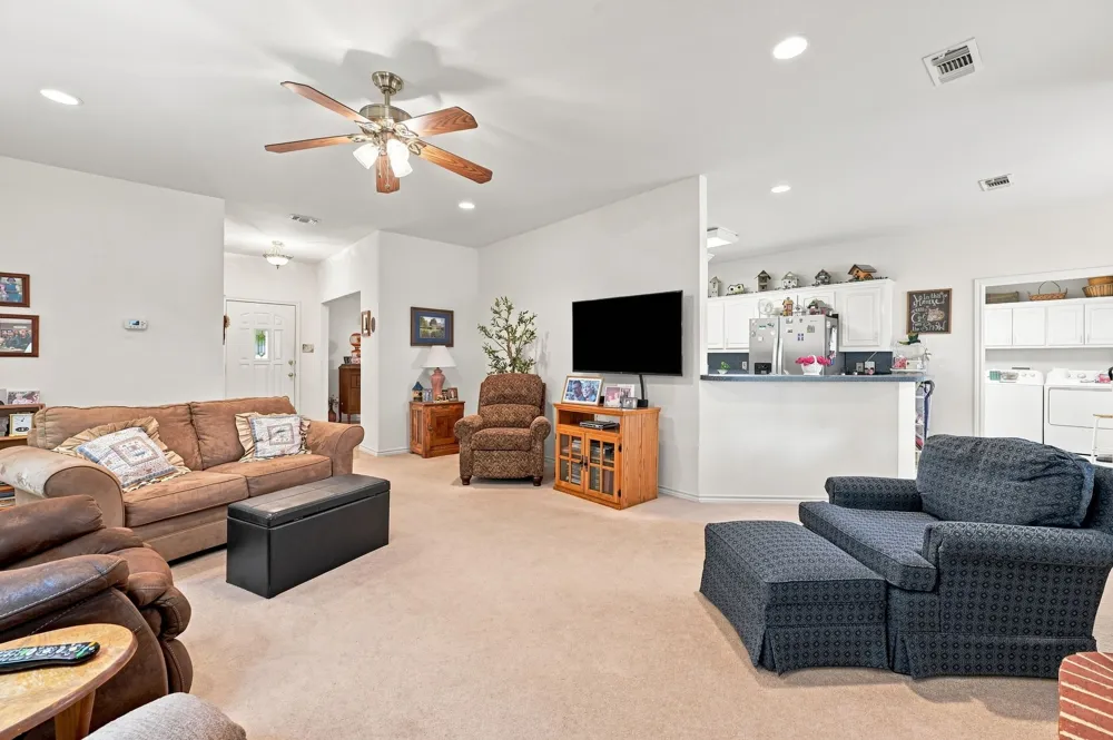 706 Georgetown Road Ovilla, TX 75154