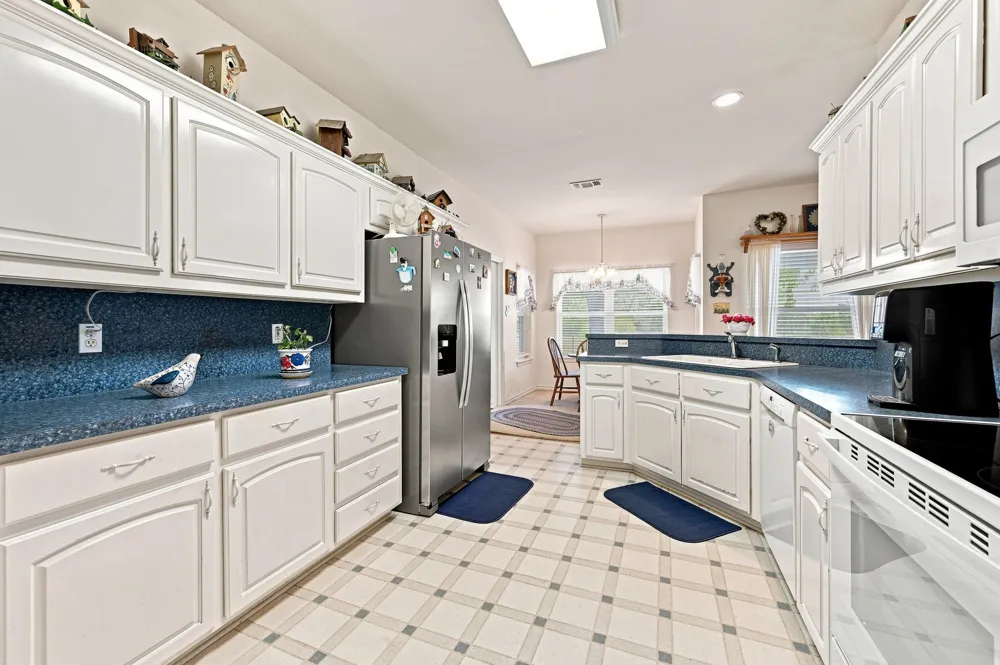 706 Georgetown Road Ovilla, TX 75154