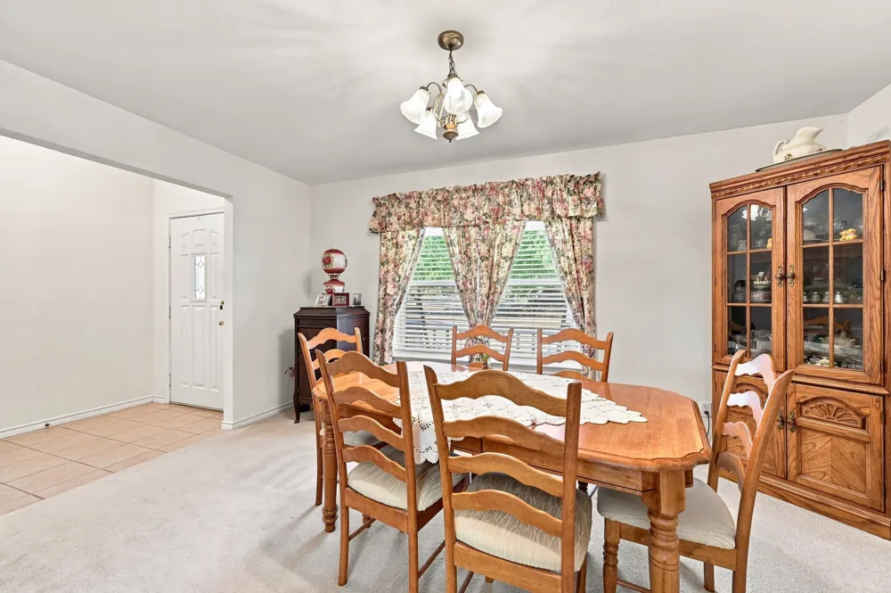706 Georgetown Road Ovilla, TX 75154