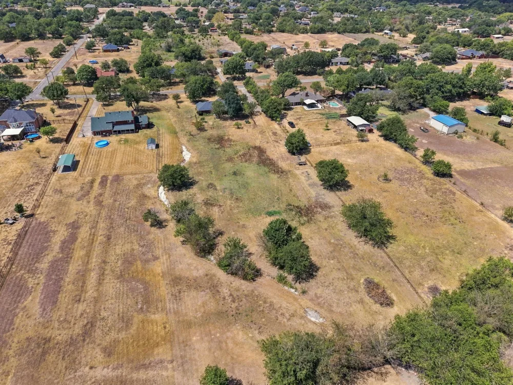 706 Georgetown Road Ovilla, TX 75154