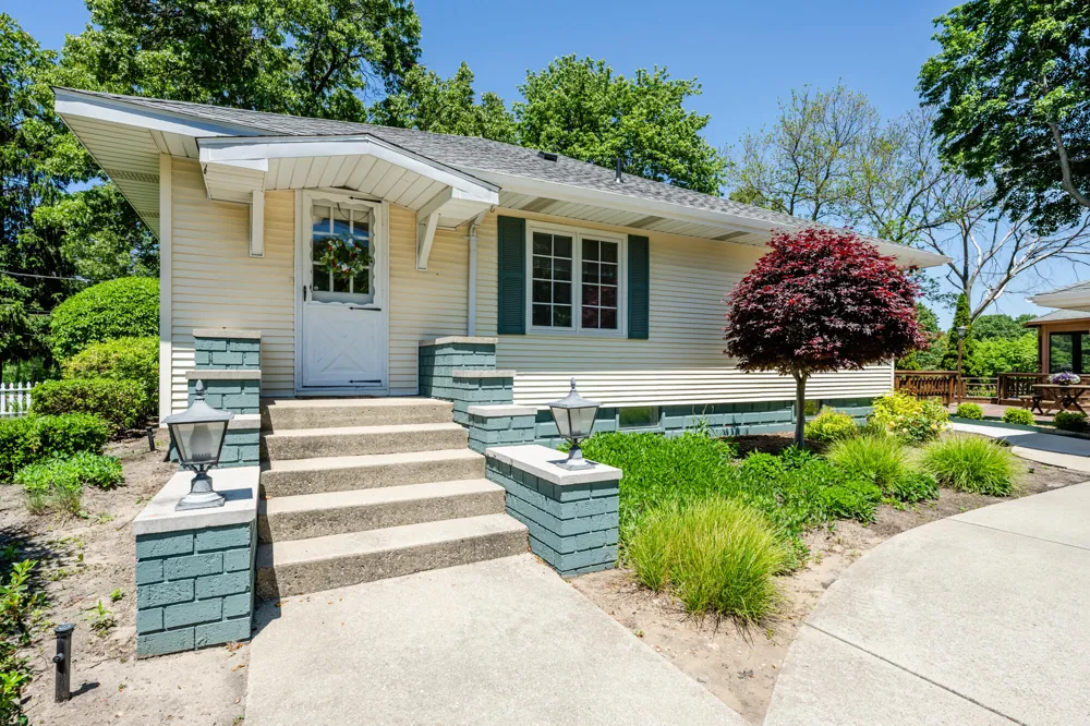 5221 Ridge Road Lincoln Charter Township, MI 49127