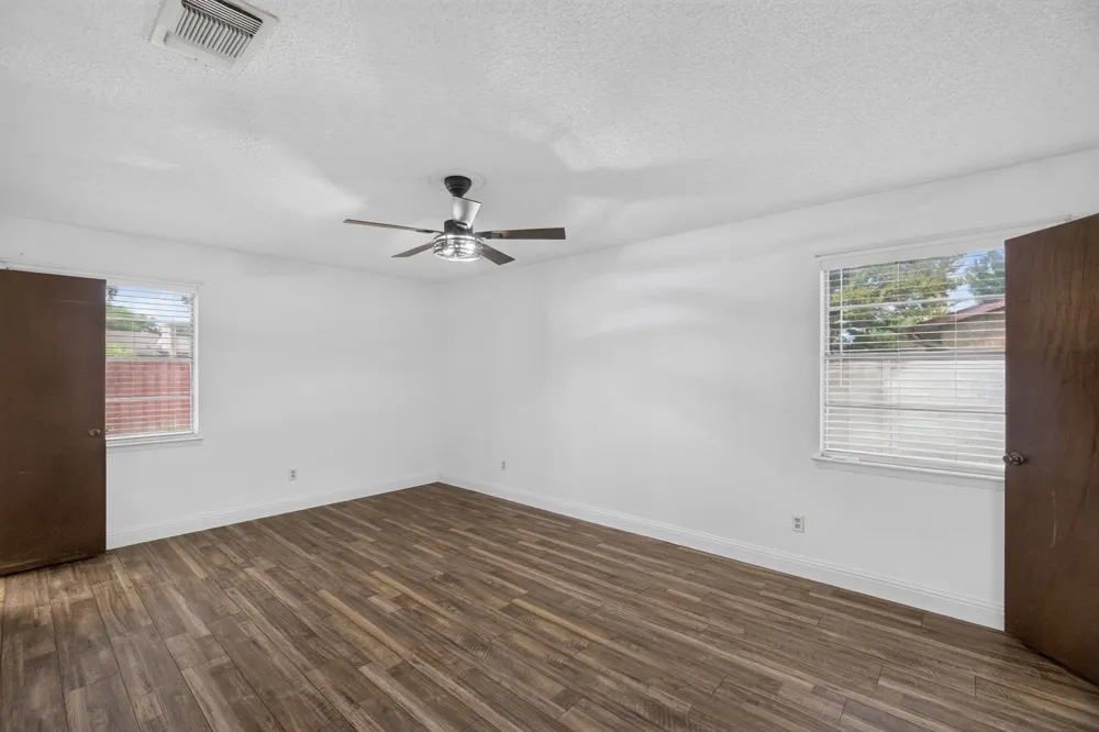 554 Taos Court Saginaw, TX 76179