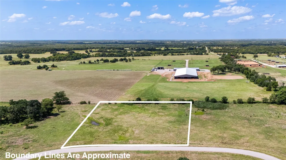 2196 Sundance Road Whitesboro, TX 76273