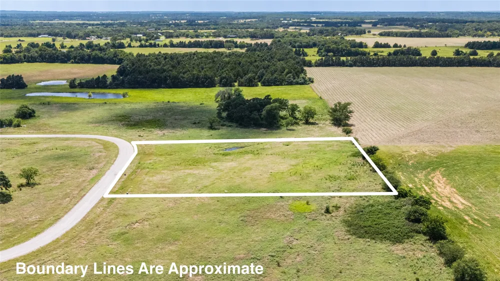 2196 Sundance Road Whitesboro, TX 76273