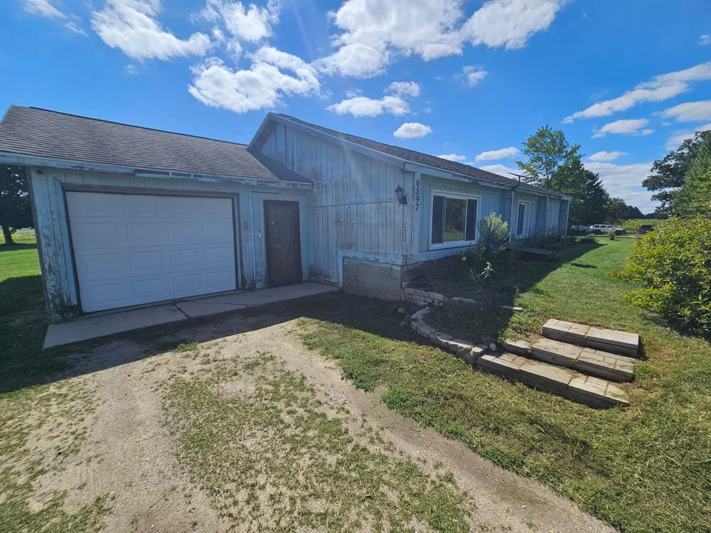6597 W Walton Road Rolland Township, MI 49310