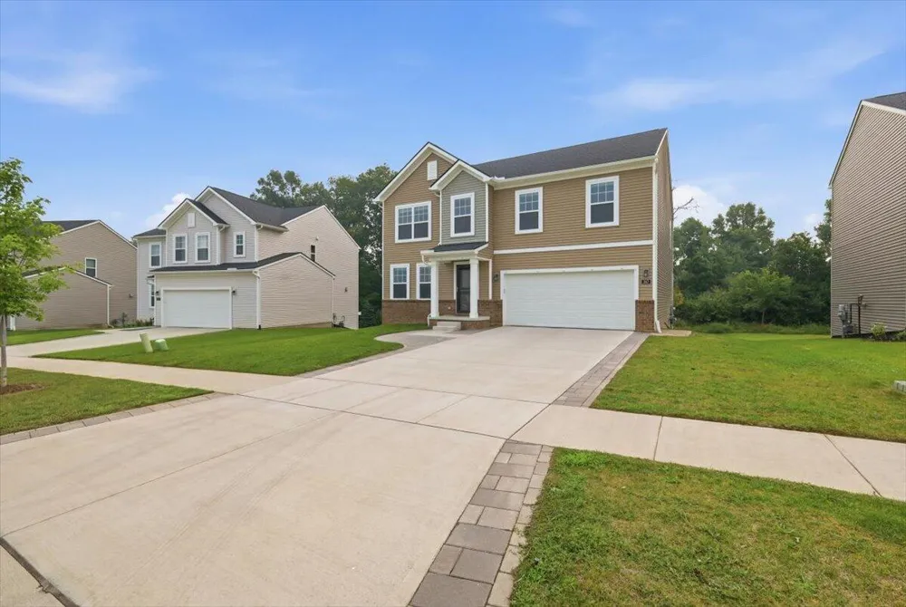 247 Sandhill Court White Lake Charter Township, MI 48386