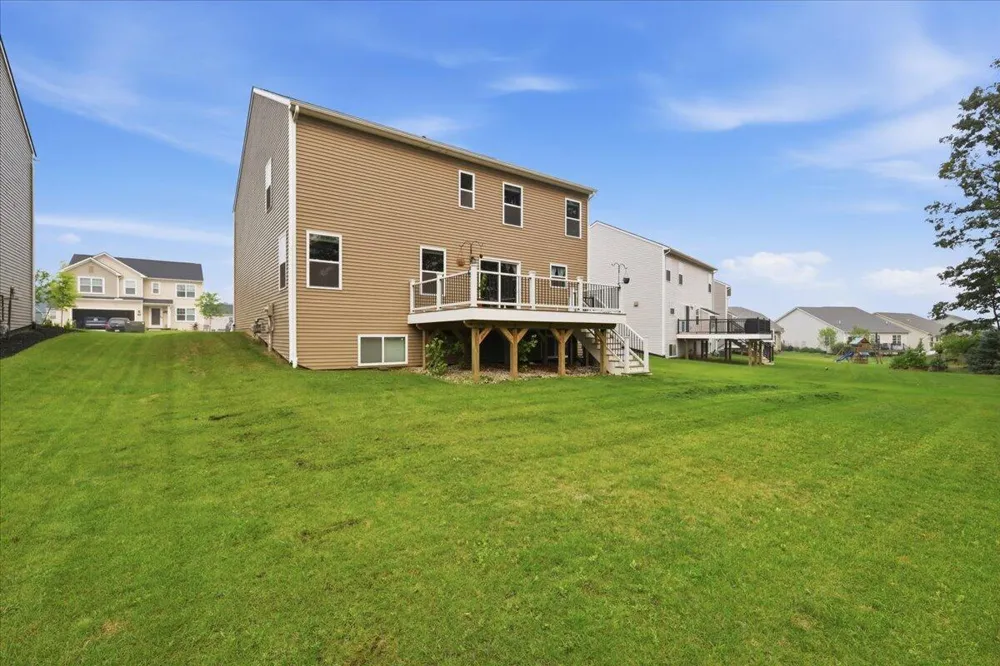 247 Sandhill Court White Lake Charter Township, MI 48386