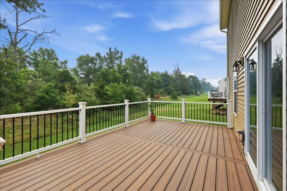 247 Sandhill Court White Lake Charter Township, MI 48386