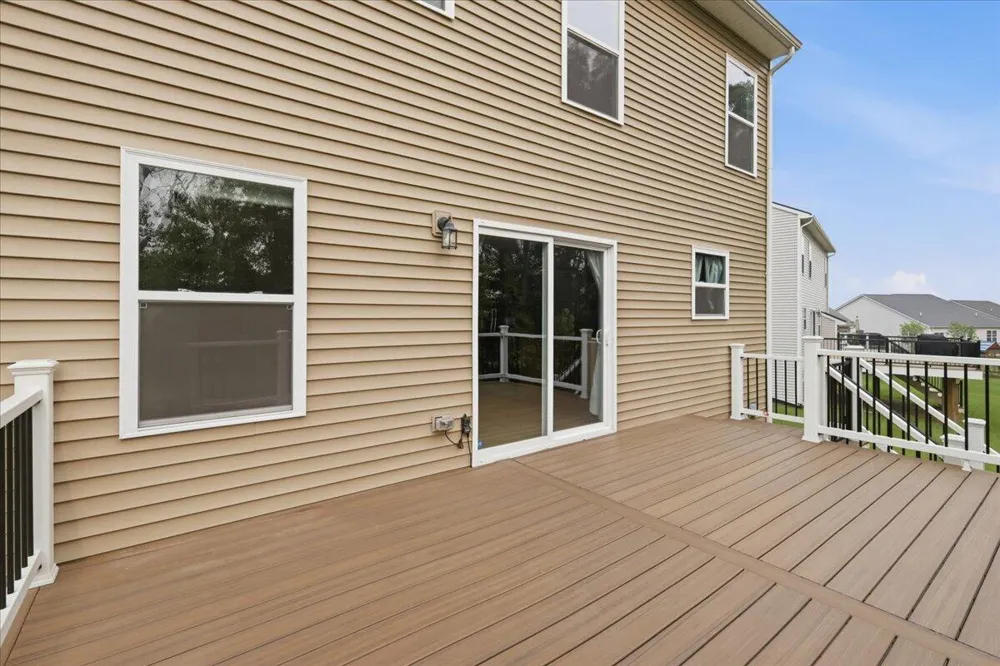 247 Sandhill Court White Lake Charter Township, MI 48386