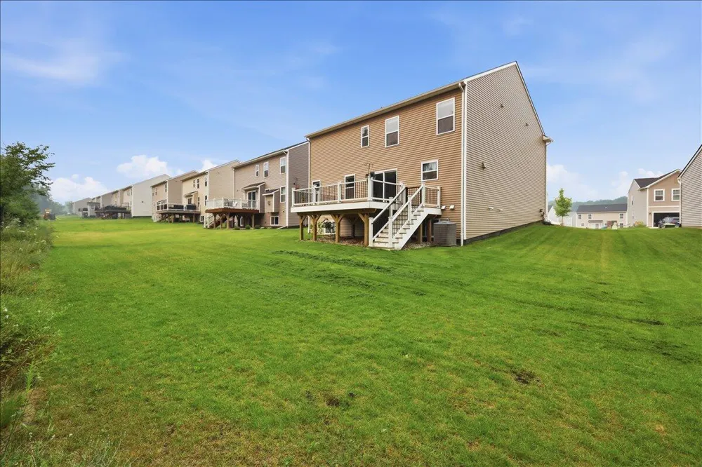247 Sandhill Court White Lake Charter Township, MI 48386