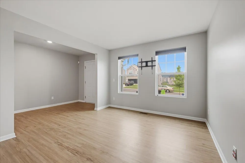247 Sandhill Court White Lake Charter Township, MI 48386