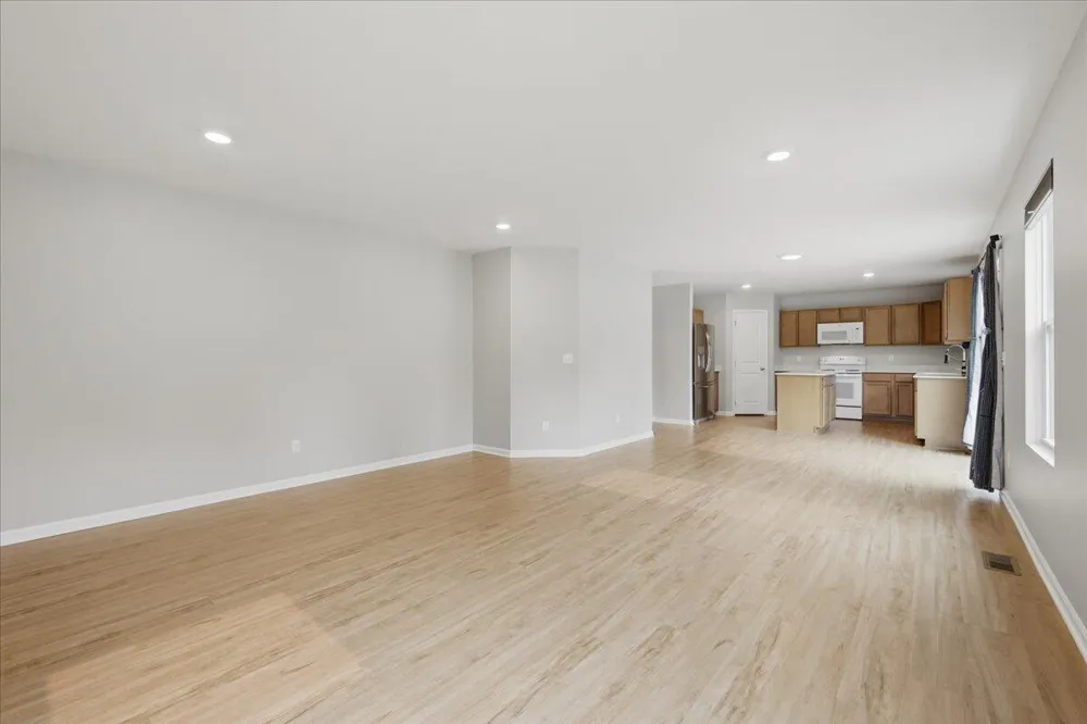 247 Sandhill Court White Lake Charter Township, MI 48386