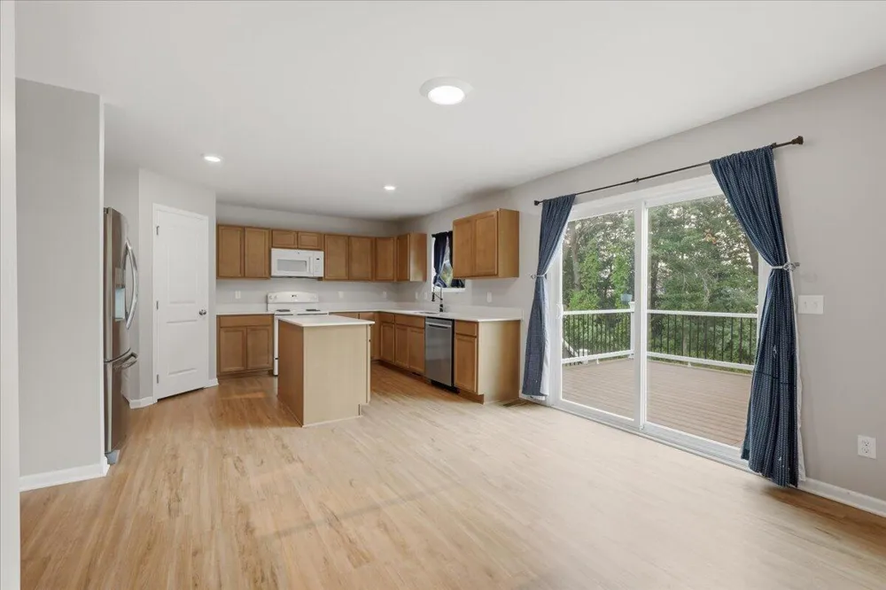 247 Sandhill Court White Lake Charter Township, MI 48386