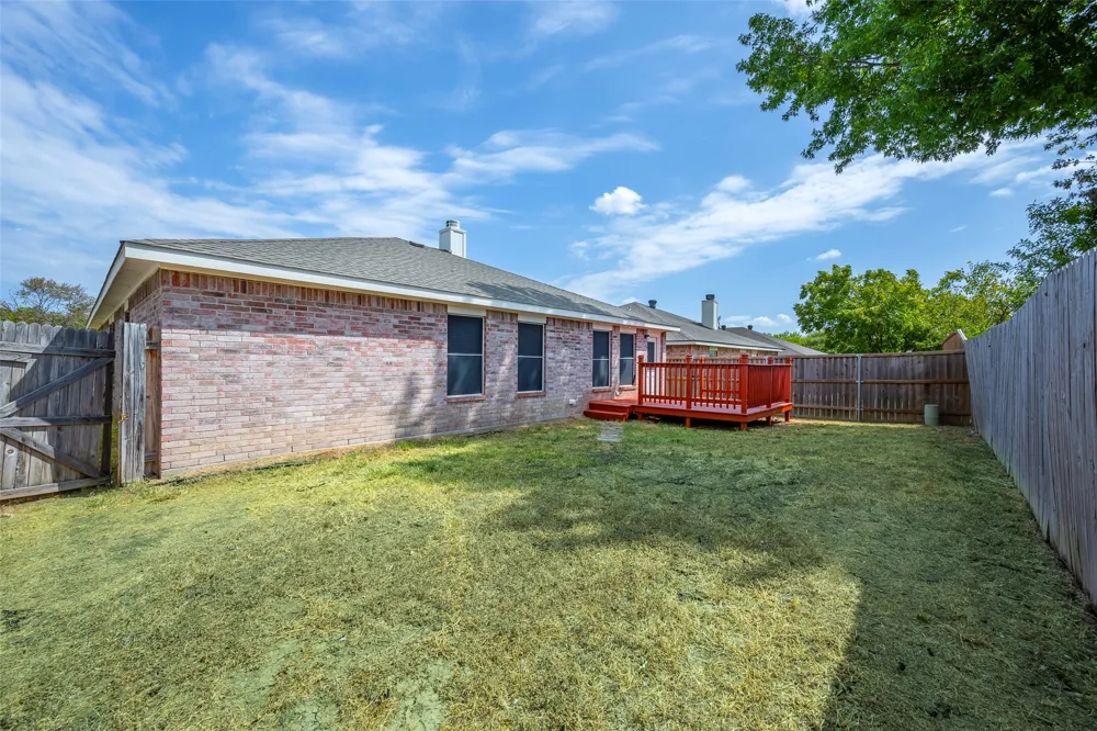 810 Engleside Drive Arlington, TX 76018