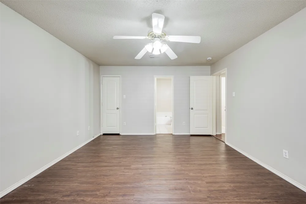 810 Engleside Drive Arlington, TX 76018