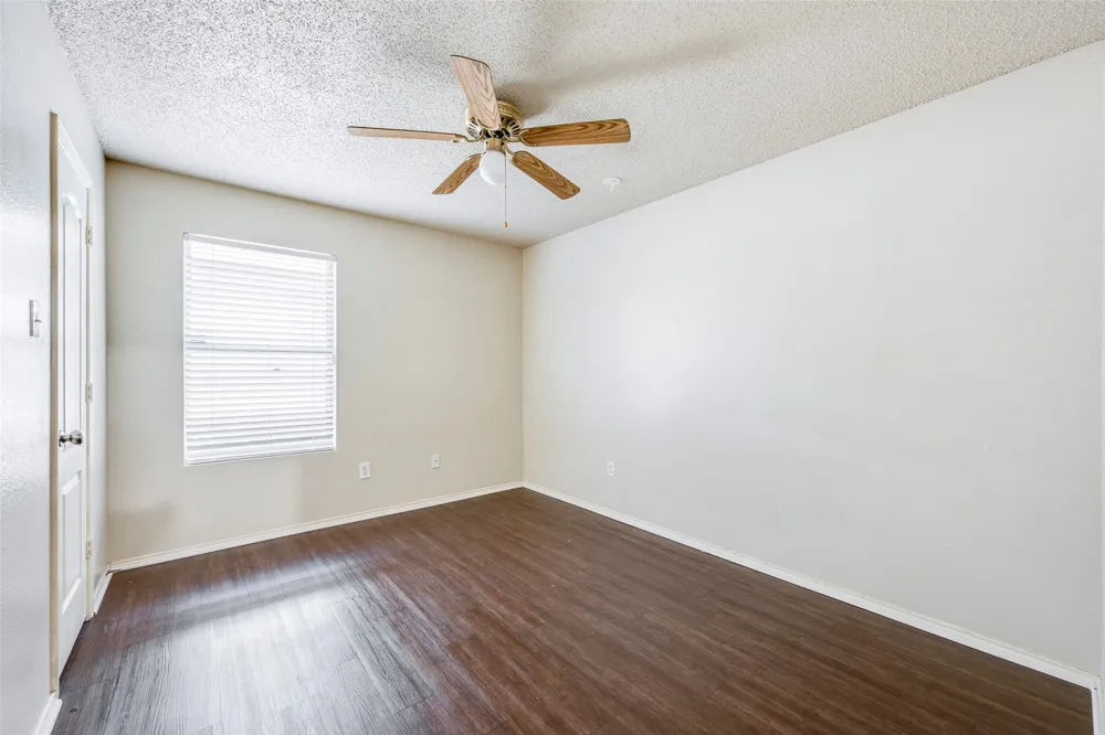 810 Engleside Drive Arlington, TX 76018