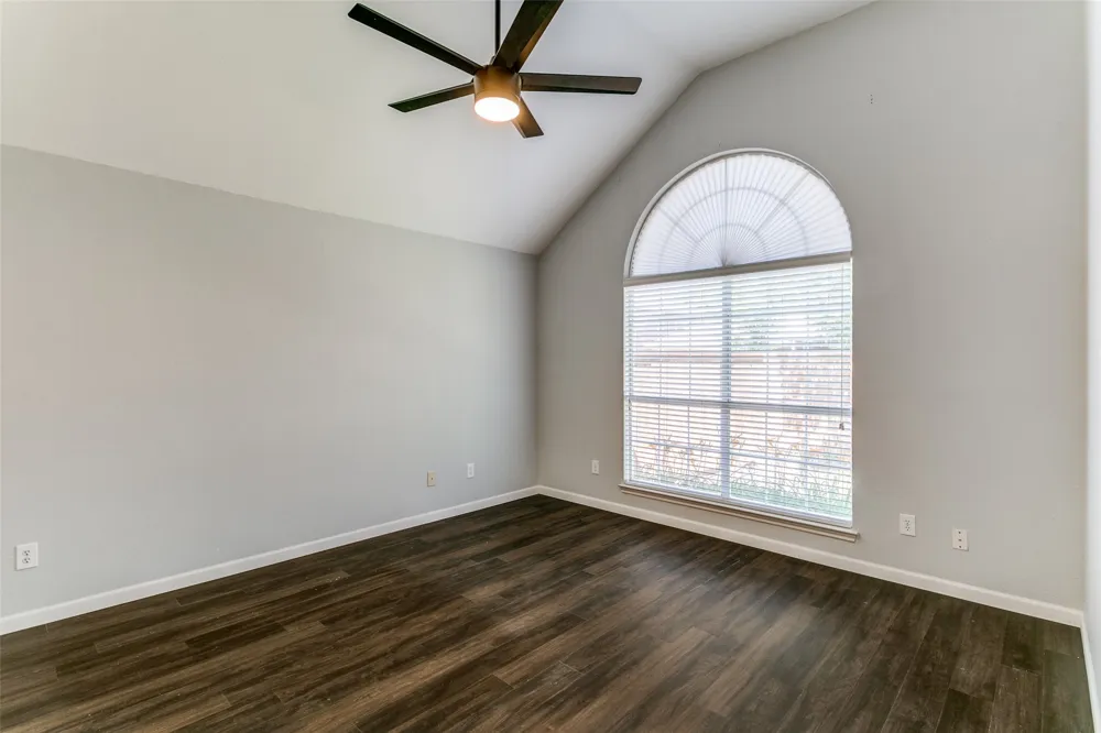 2107 Amherst Drive Lewisville, TX 75067