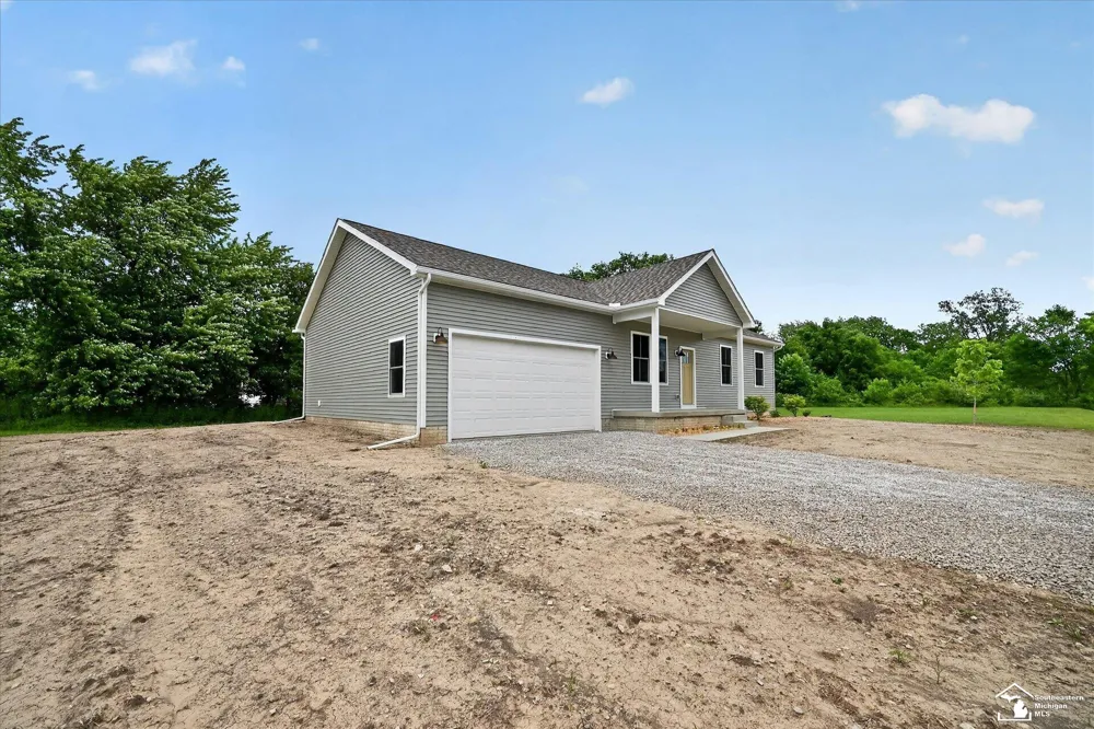 926 Ford Road Carleton Village, MI 48117